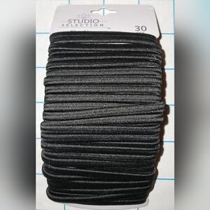 STUDIO COLLECTION ELASTICS 30 pieces. NEW
